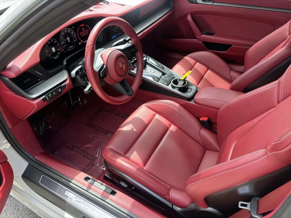 2025 Porsche 992 Carrera S - Image 14 of 31