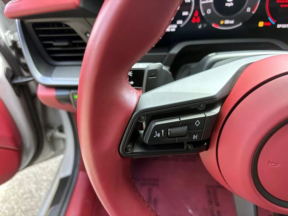 2025 Porsche 992 Carrera S - Image 23 of 31