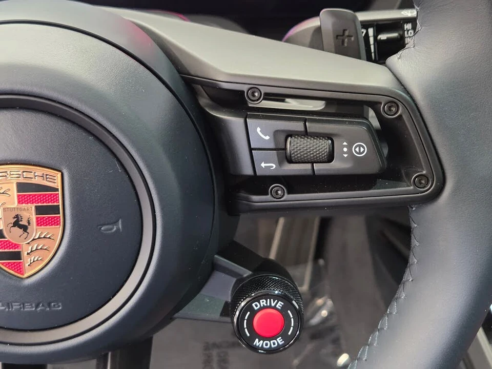 2025 Porsche 992 Carrera S - Image 17 of 30