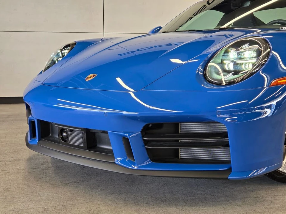 2025 Porsche 992 Carrera S - Image 26 of 30