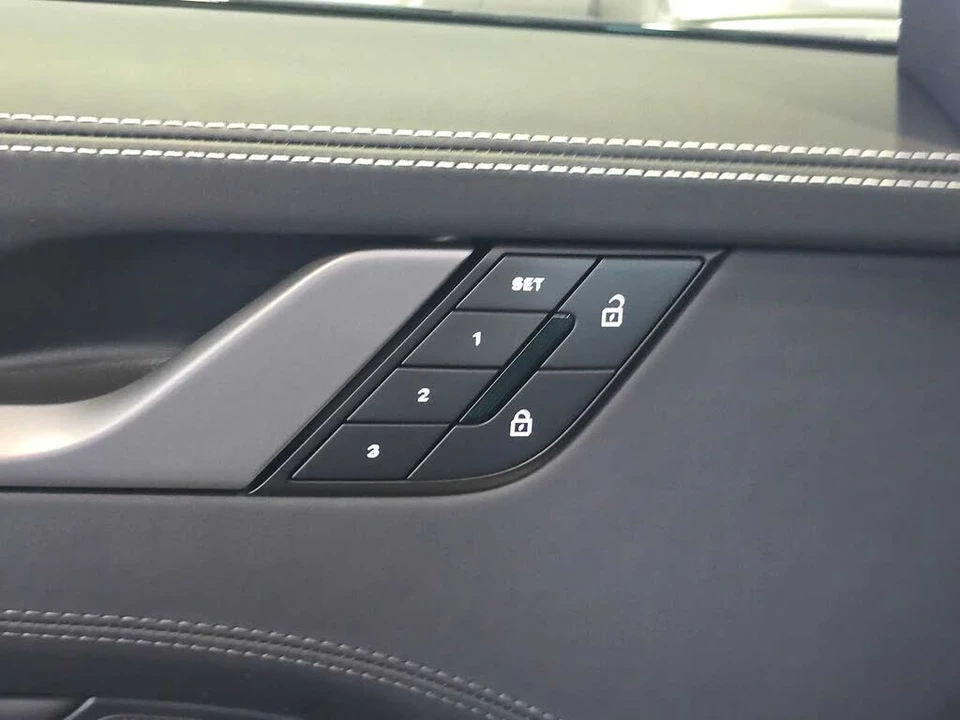 2025 Porsche 992 Carrera S - Image 22 of 30