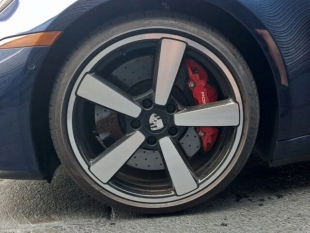 2025 Porsche 992 Carrera S - Image 15 of 31