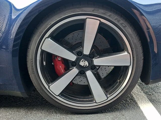 2025 Porsche 992 Carrera S - Image 14 of 31