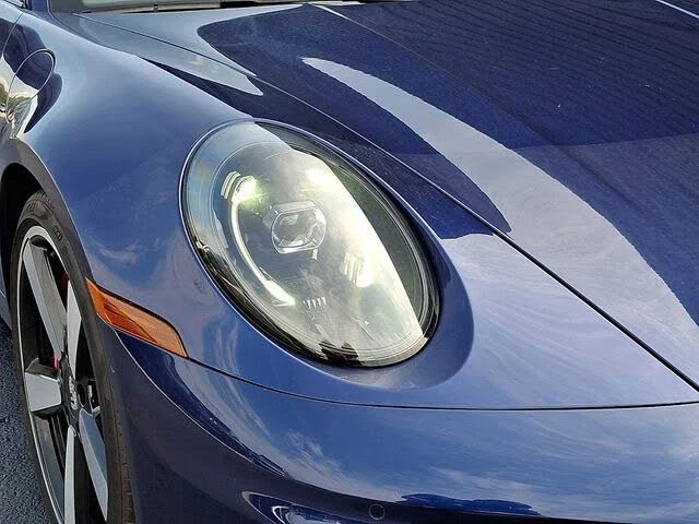 2025 Porsche 992 Carrera S - Image 11 of 31