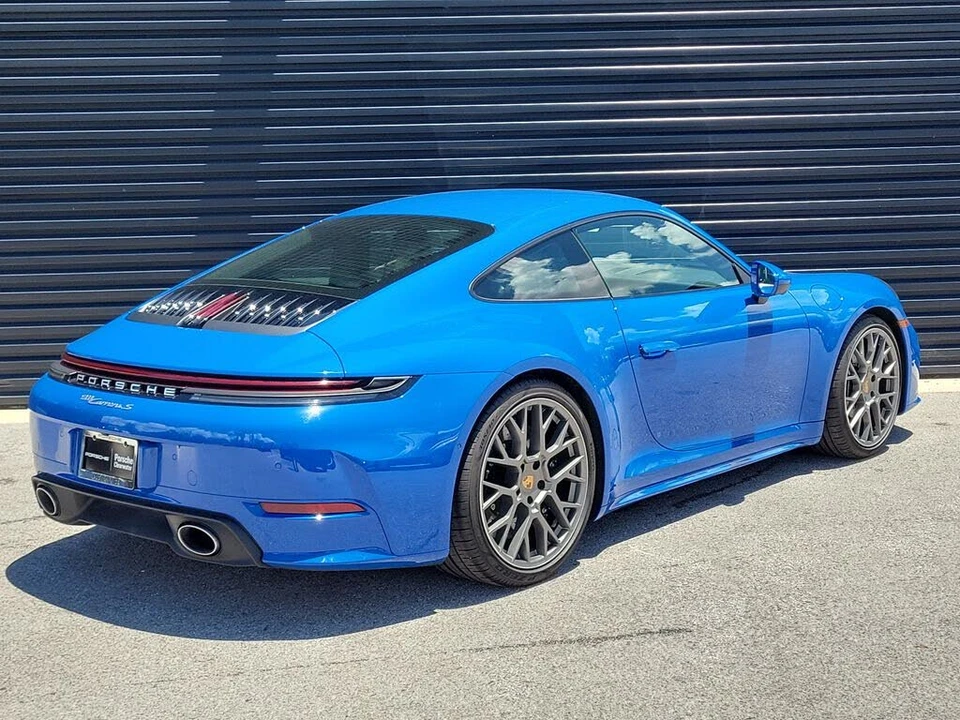 2025 Porsche 992 Carrera S - Image 7 of 31