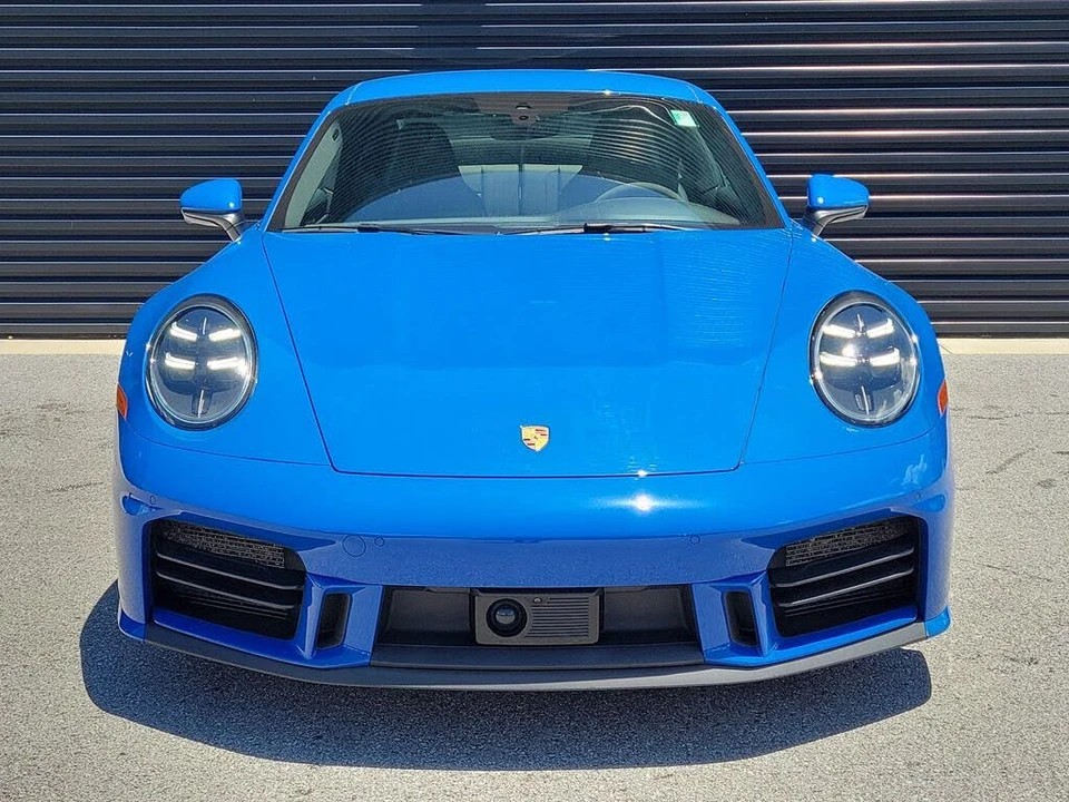 2025 Porsche 992 Carrera S - Image 10 of 31