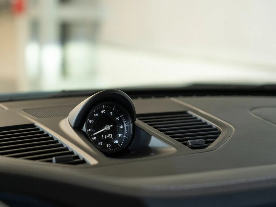 2025 Porsche 992 Carrera S - Image 20 of 24