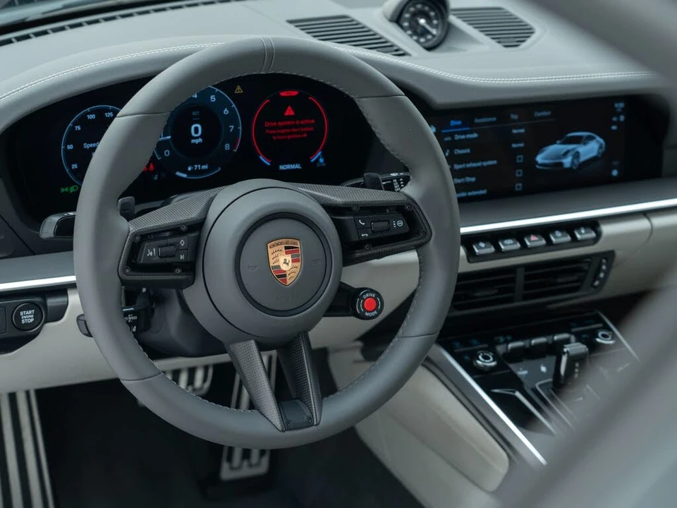 2025 Porsche 992 Carrera S - Image 20 of 30