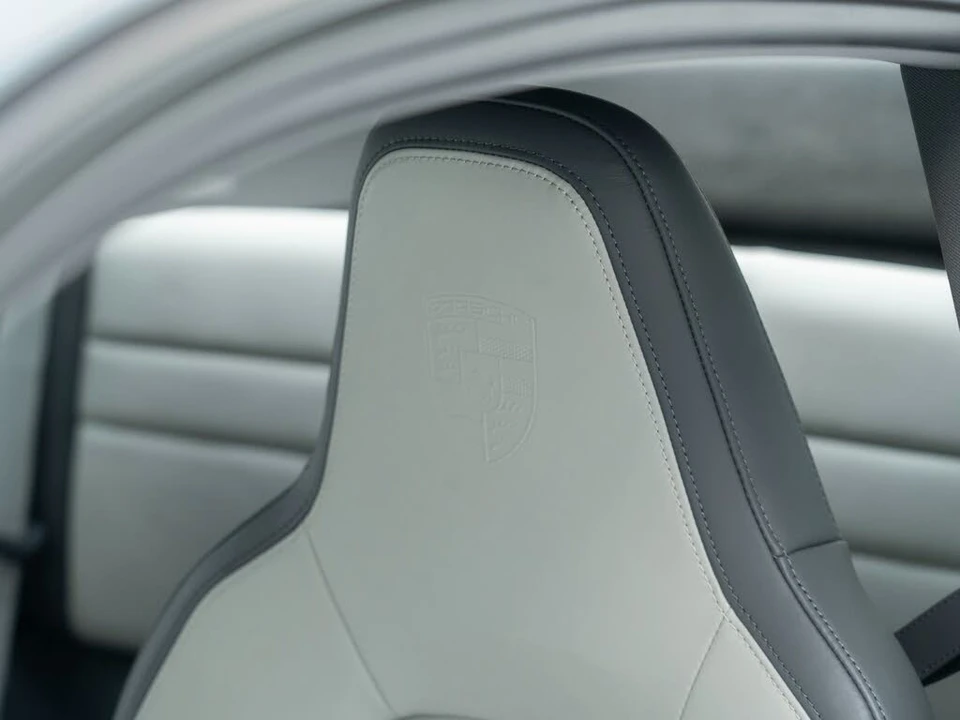 2025 Porsche 992 Carrera S - Image 18 of 30