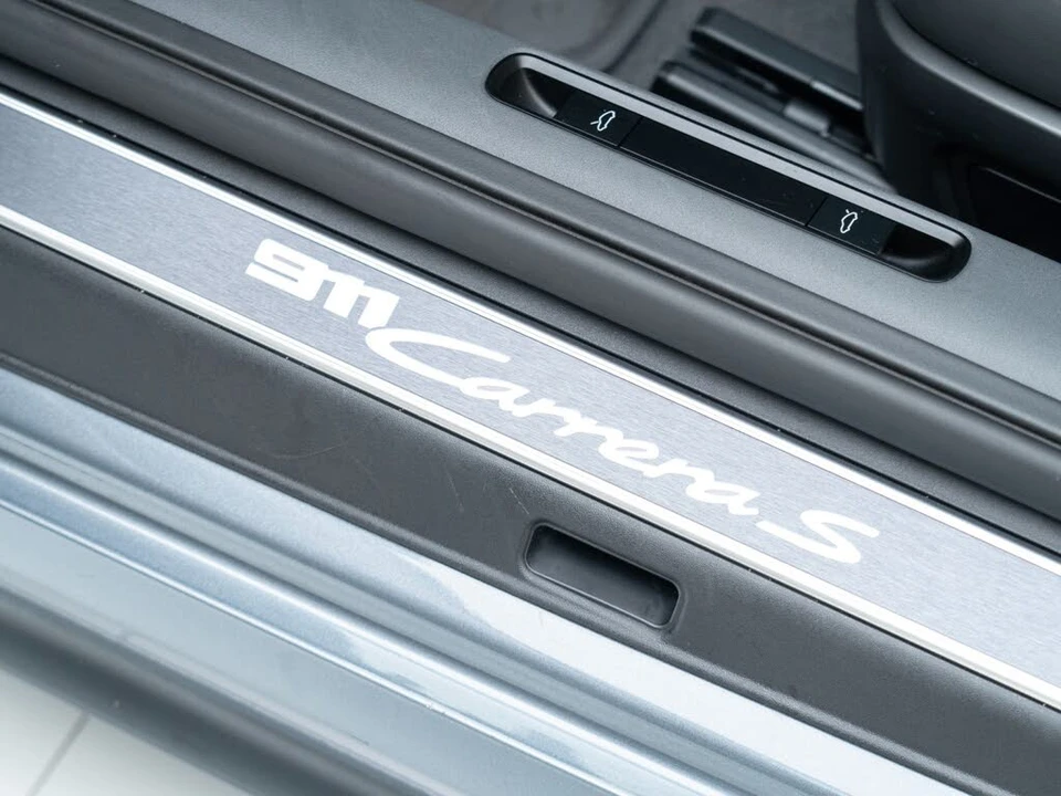 2025 Porsche 992 Carrera S - Image 14 of 30