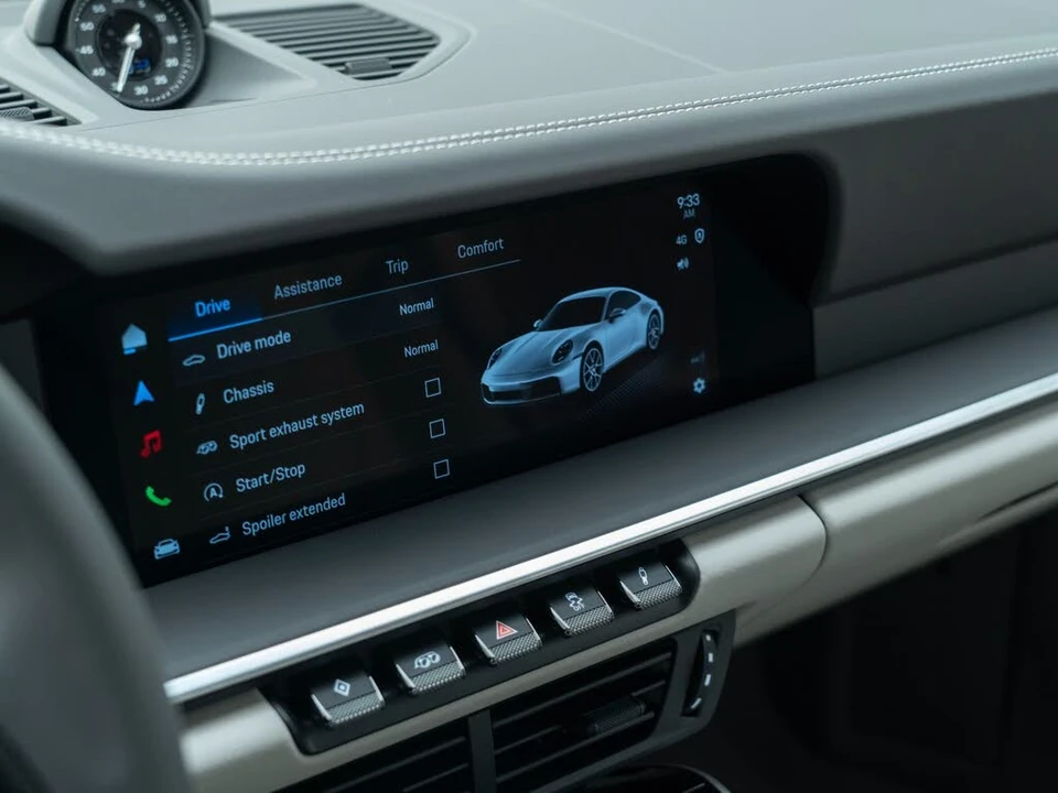 2025 Porsche 992 Carrera S - Image 26 of 30
