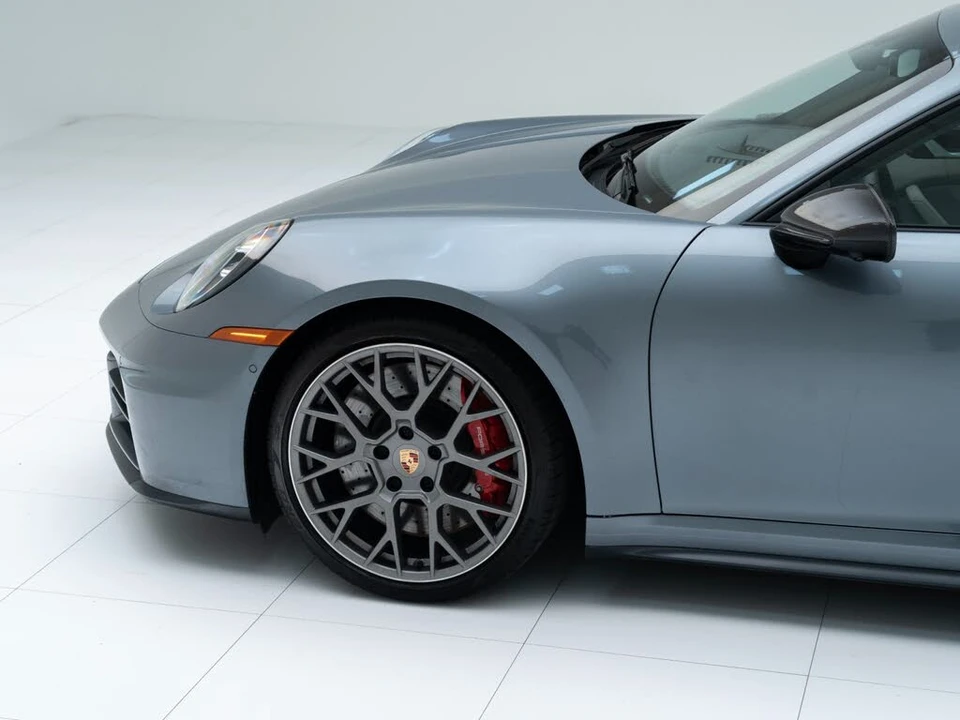 2025 Porsche 992 Carrera S - Image 11 of 30