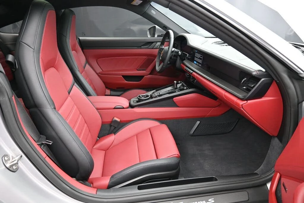 2025 Porsche 992 Carrera S - Image 29 of 31