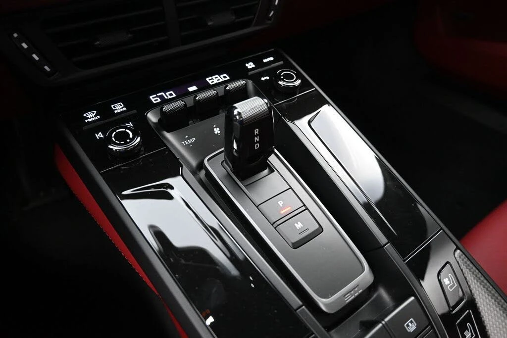 2025 Porsche 992 Carrera S - Image 12 of 31