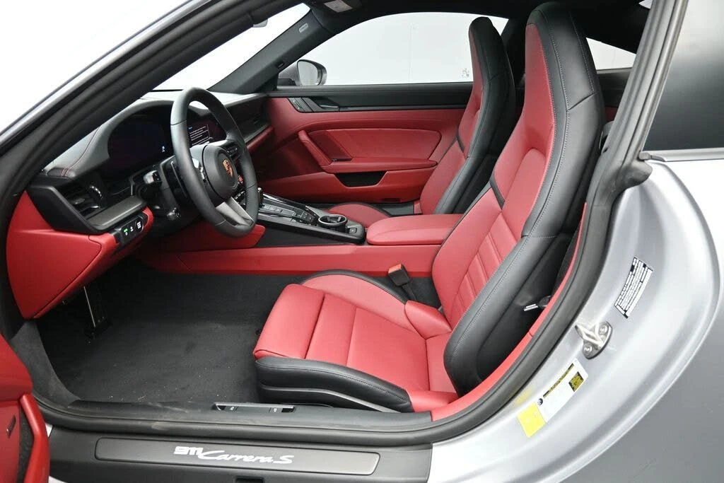 2025 Porsche 992 Carrera S - Image 23 of 31