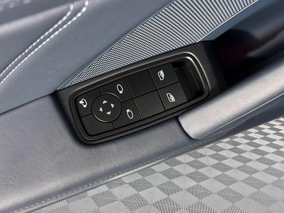 2025 Porsche 992 Carrera S - Image 14 of 30