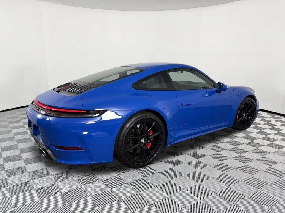 2025 Porsche 992 Carrera S - Image 9 of 30