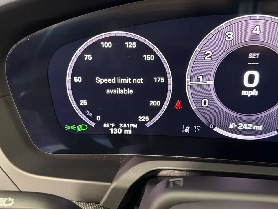 2025 Porsche 992 Carrera S - Image 20 of 30
