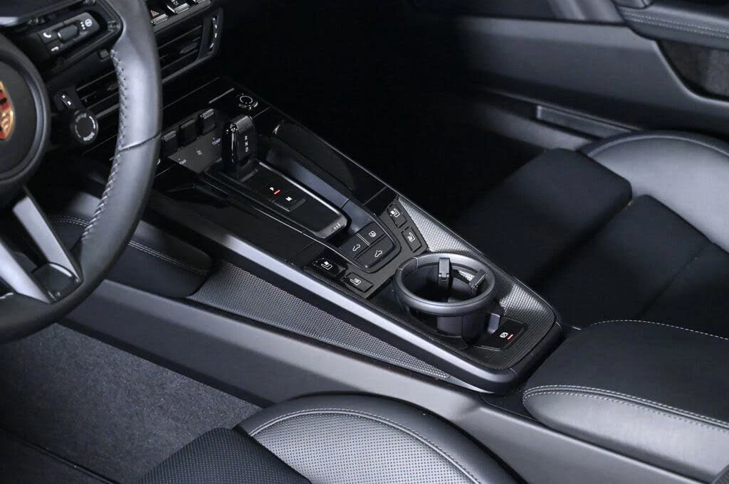 2025 Porsche 992 Carrera S - Image 15 of 28