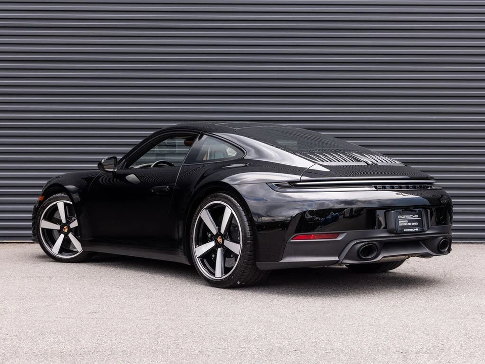 2025 Porsche 992 Carrera S - Image 3 of 31