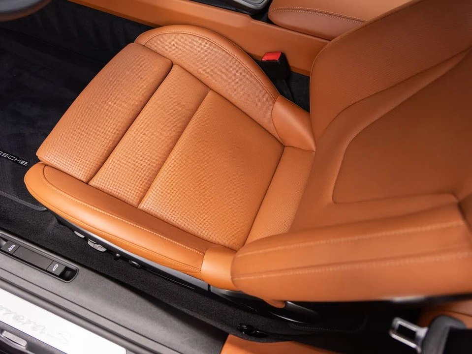 2025 Porsche 992 Carrera S - Image 23 of 31