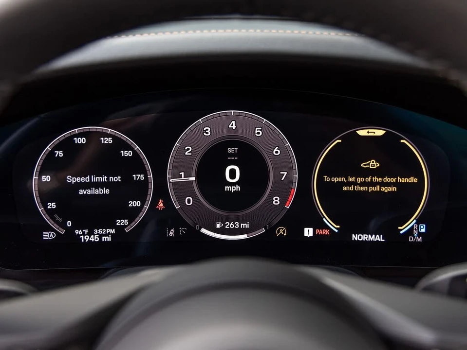 2025 Porsche 992 Carrera S - Image 13 of 31