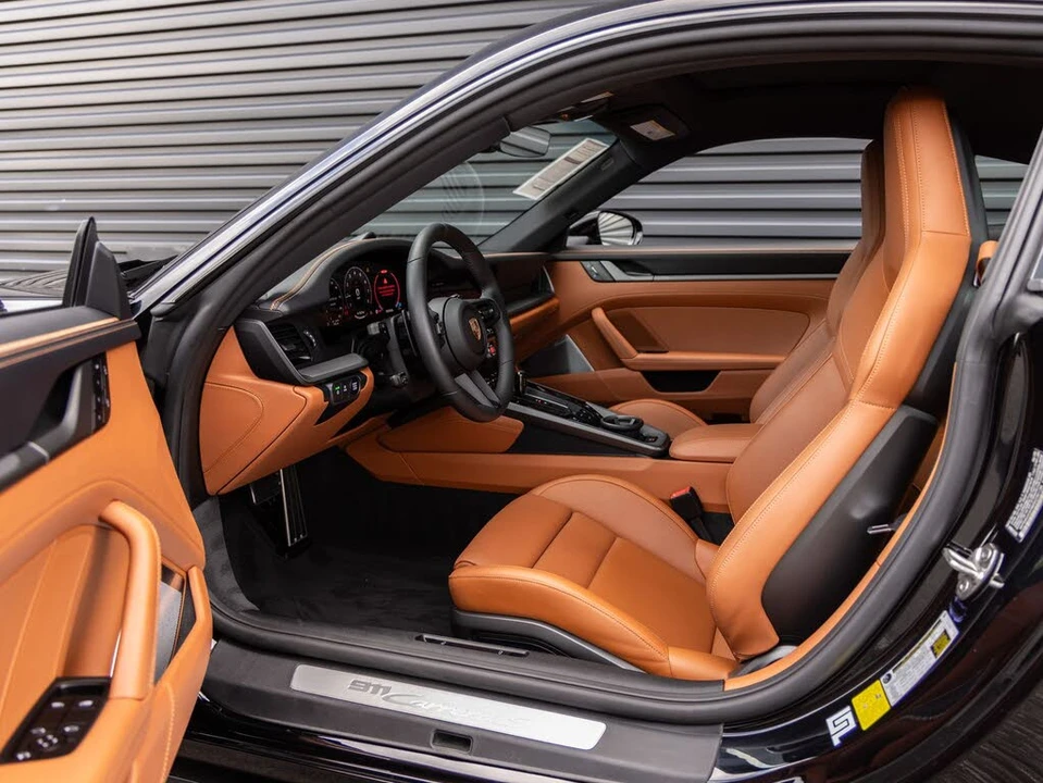 2025 Porsche 992 Carrera S - Image 24 of 31