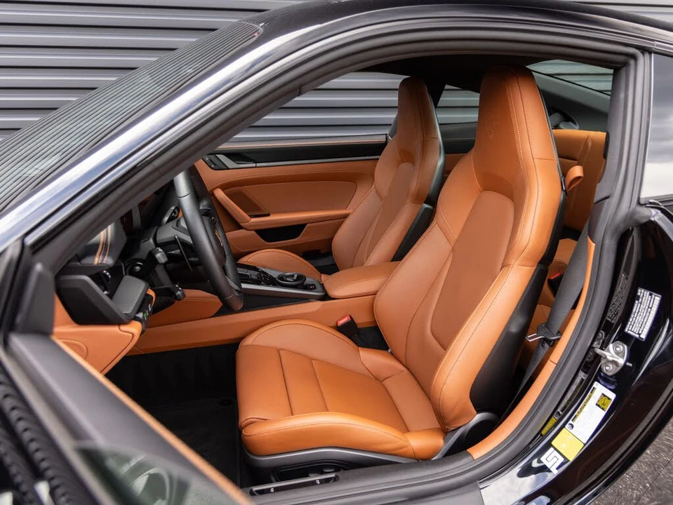 2025 Porsche 992 Carrera S - Image 5 of 31