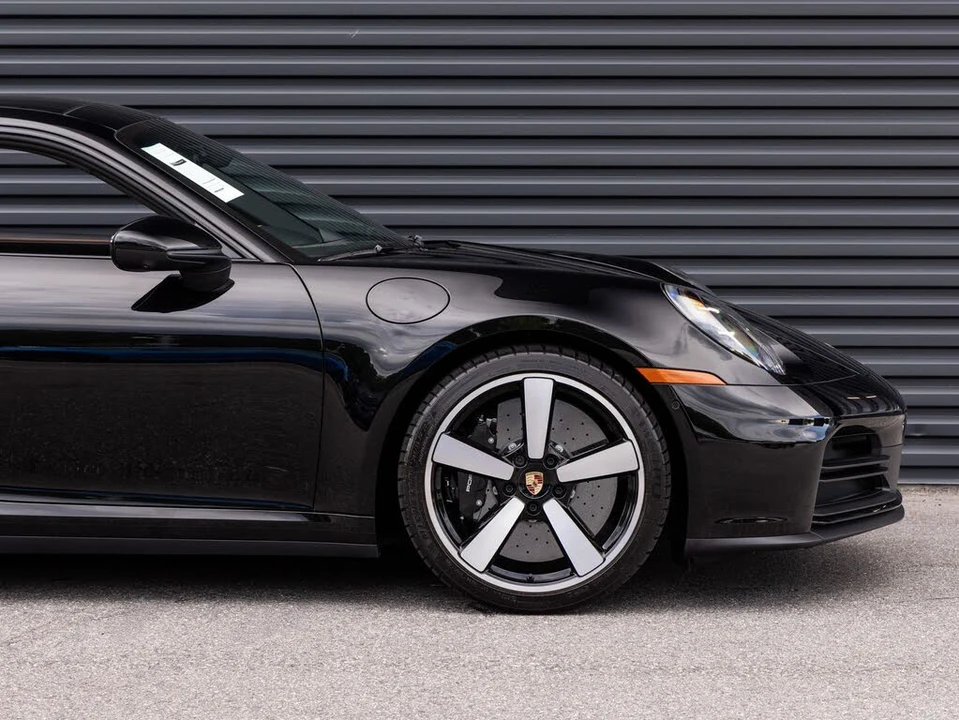 2025 Porsche 992 Carrera S - Image 9 of 31