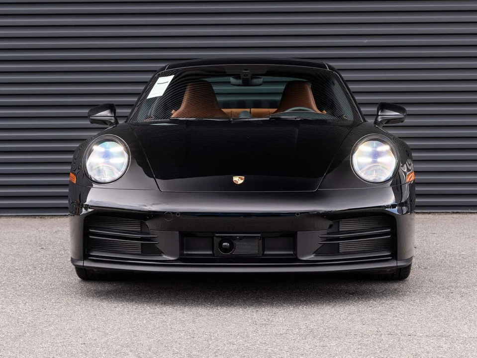2025 Porsche 992 Carrera S - Image 7 of 31