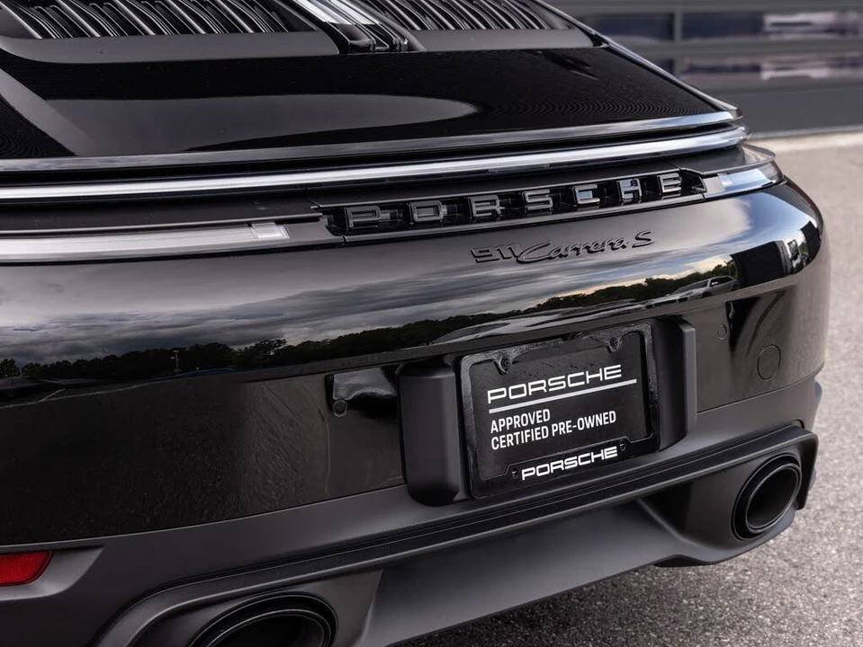 2025 Porsche 992 Carrera S - Image 12 of 31