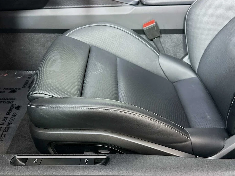 2025 Porsche 992 Carrera S - Image 12 of 31