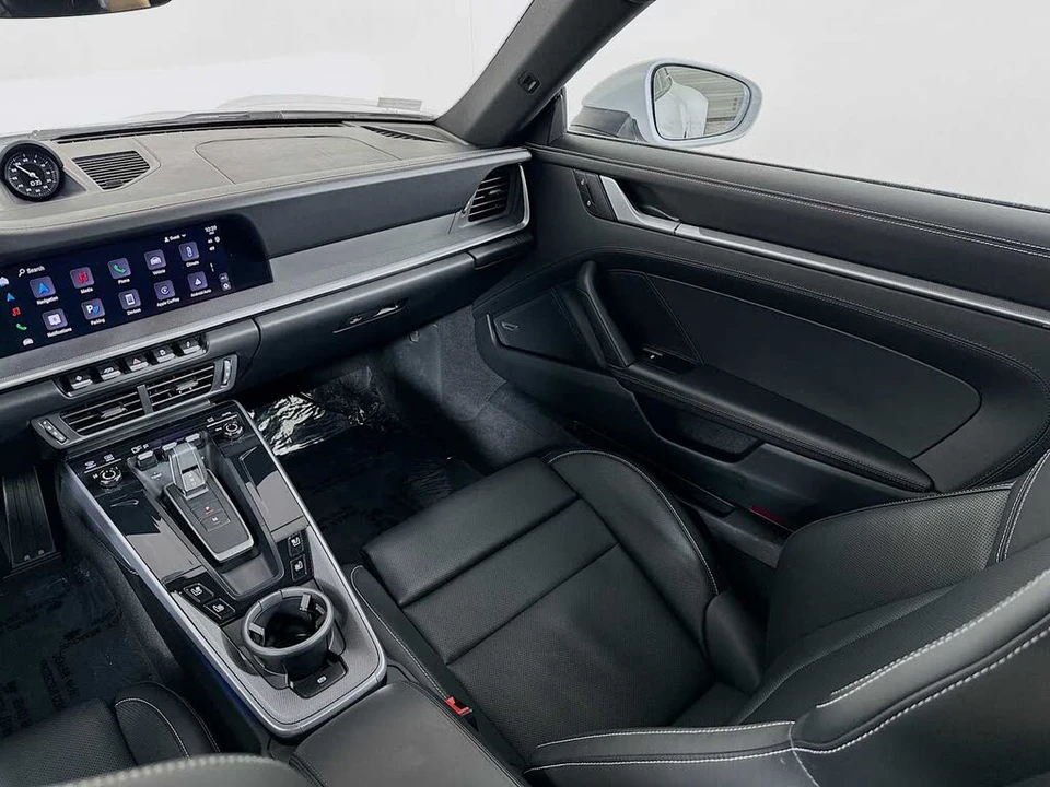 2025 Porsche 992 Carrera S - Image 24 of 31