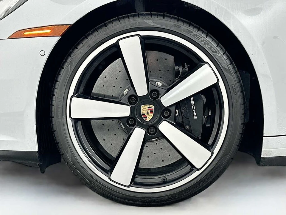 2025 Porsche 992 Carrera S - Image 30 of 31