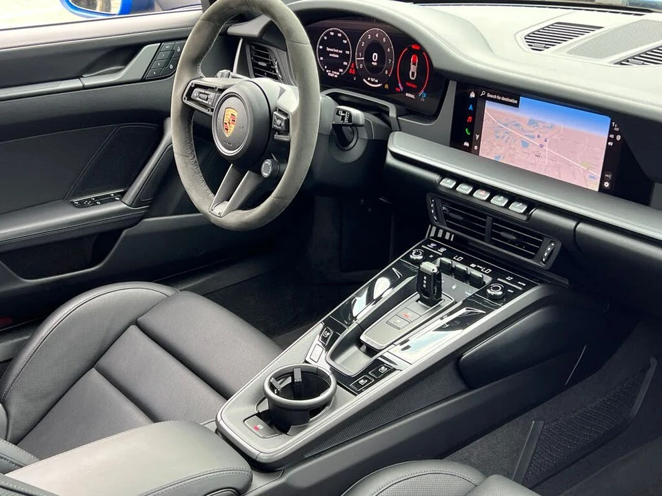 2025 Porsche 992 Carrera S - Image 17 of 31