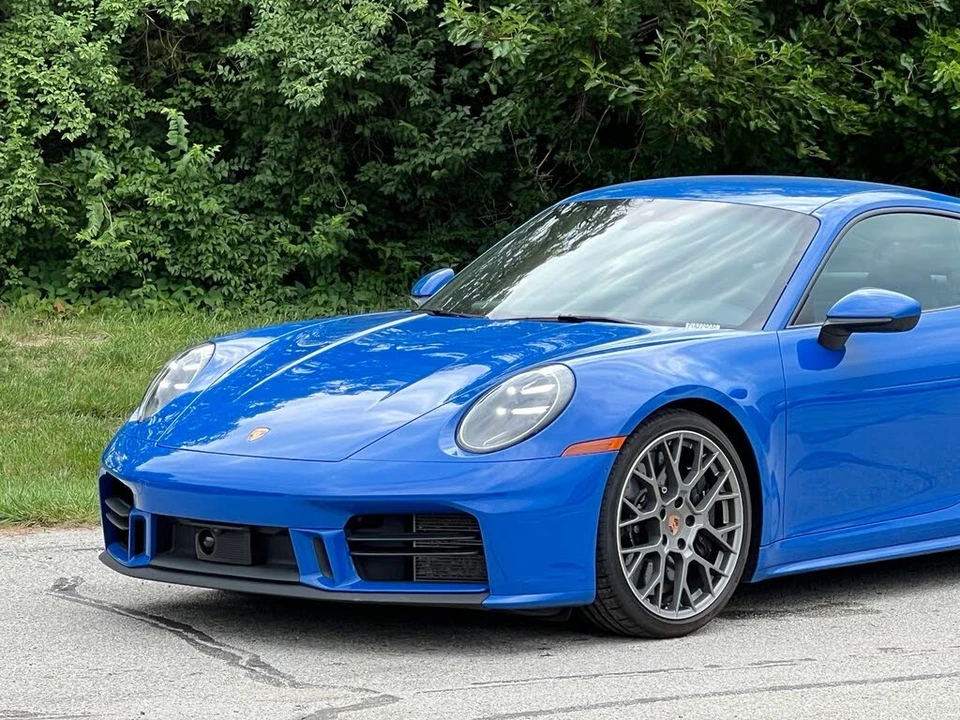 2025 Porsche 992 Carrera S - Image 13 of 31