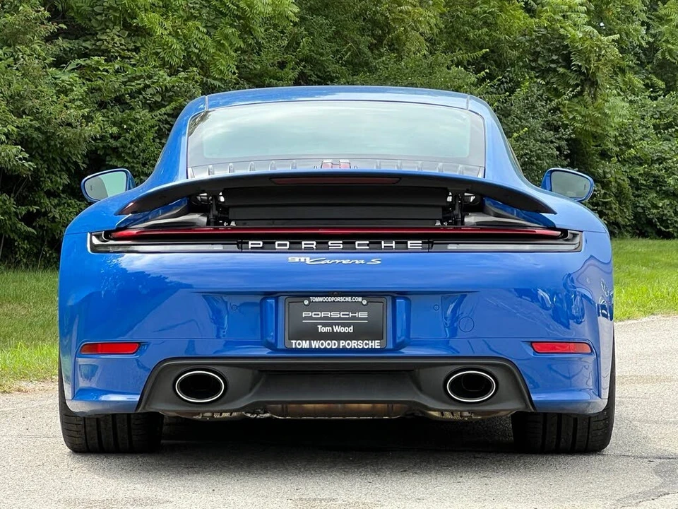 2025 Porsche 992 Carrera S - Image 10 of 31