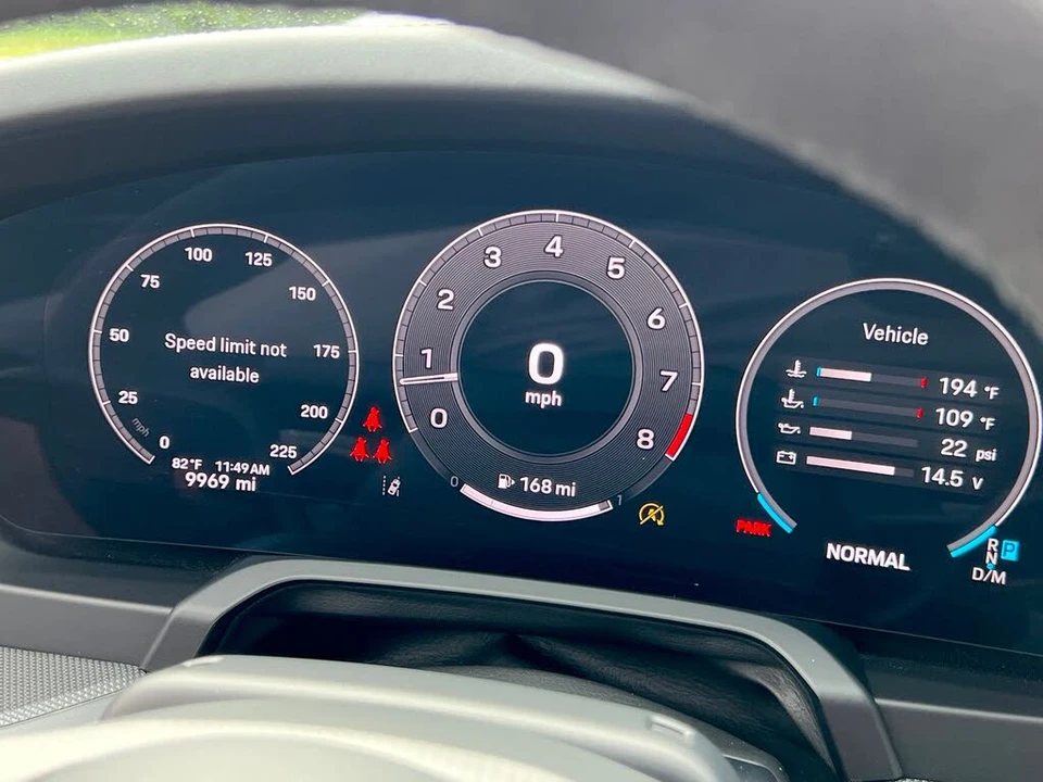 2025 Porsche 992 Carrera S - Image 24 of 31