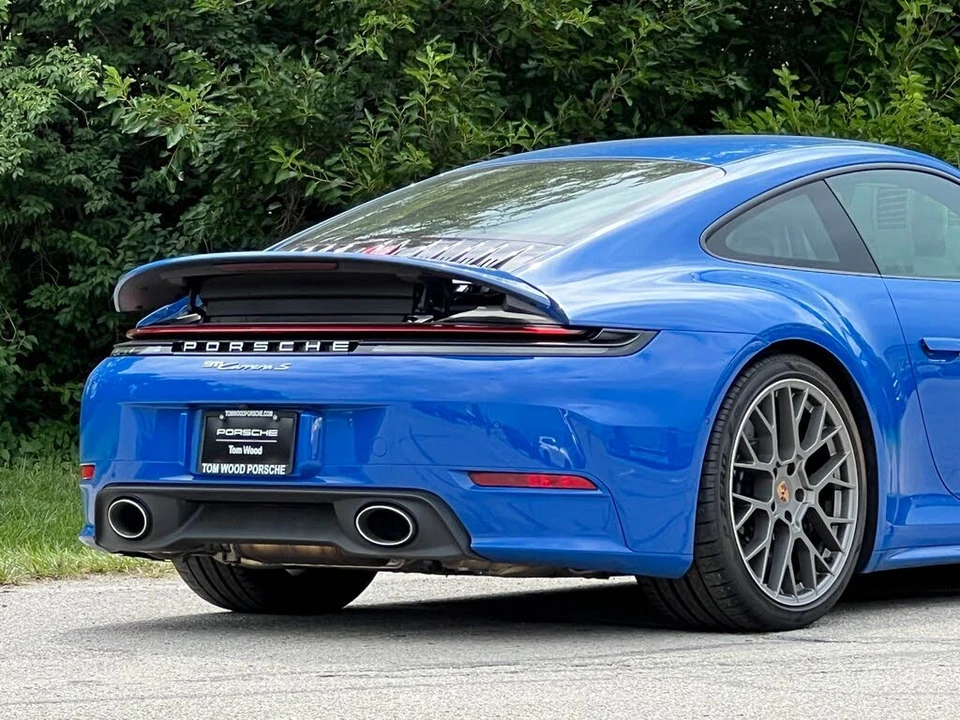 2025 Porsche 992 Carrera S - Image 11 of 31