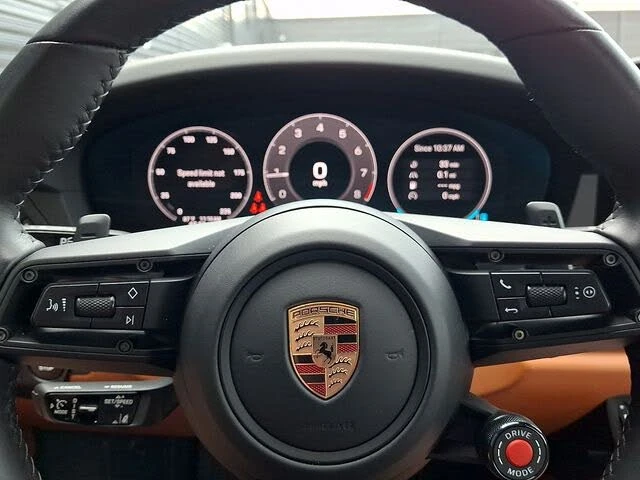 2025 Porsche 992 Carrera S - Image 23 of 31