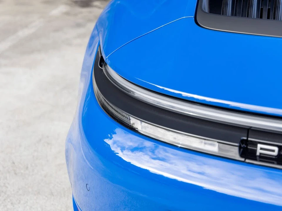 2025 Porsche 992 Carrera S - Image 21 of 31