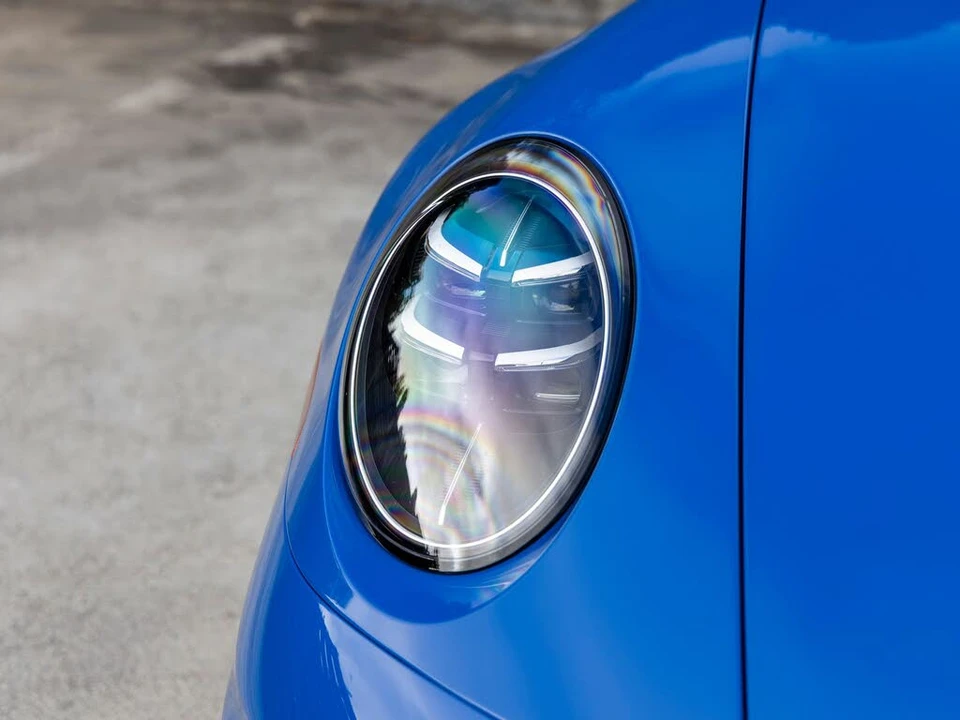2025 Porsche 992 Carrera S - Image 14 of 31