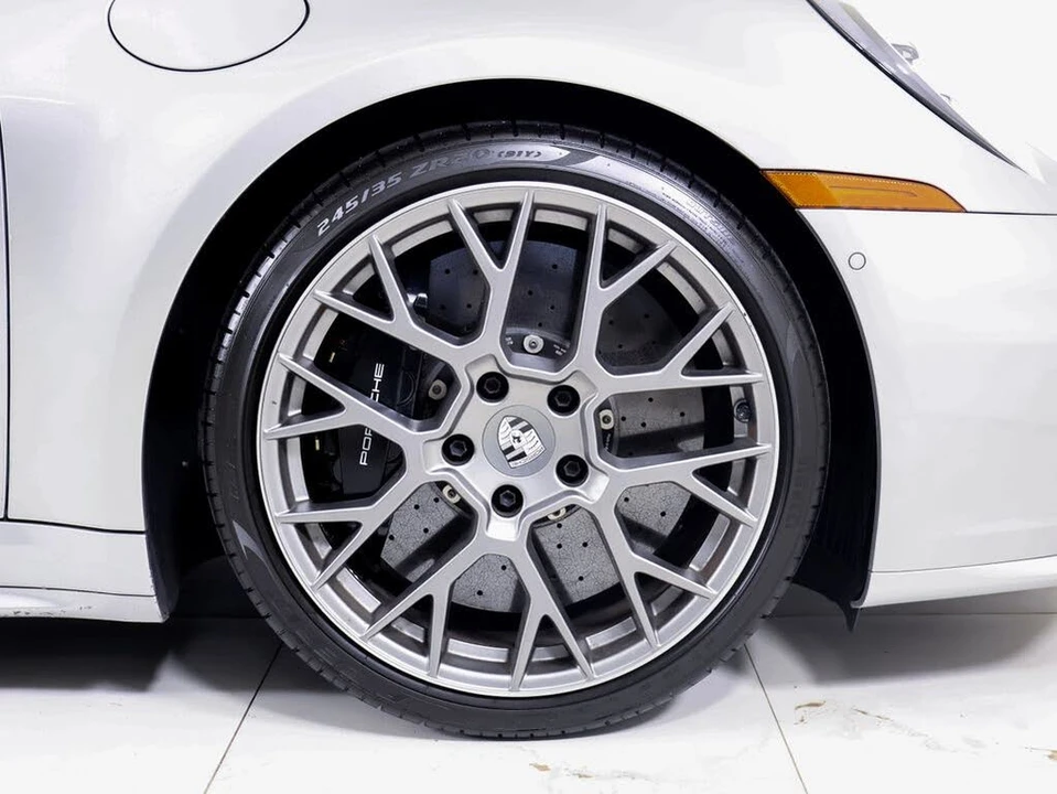 2025 Porsche 992 Carrera S - Image 20 of 28