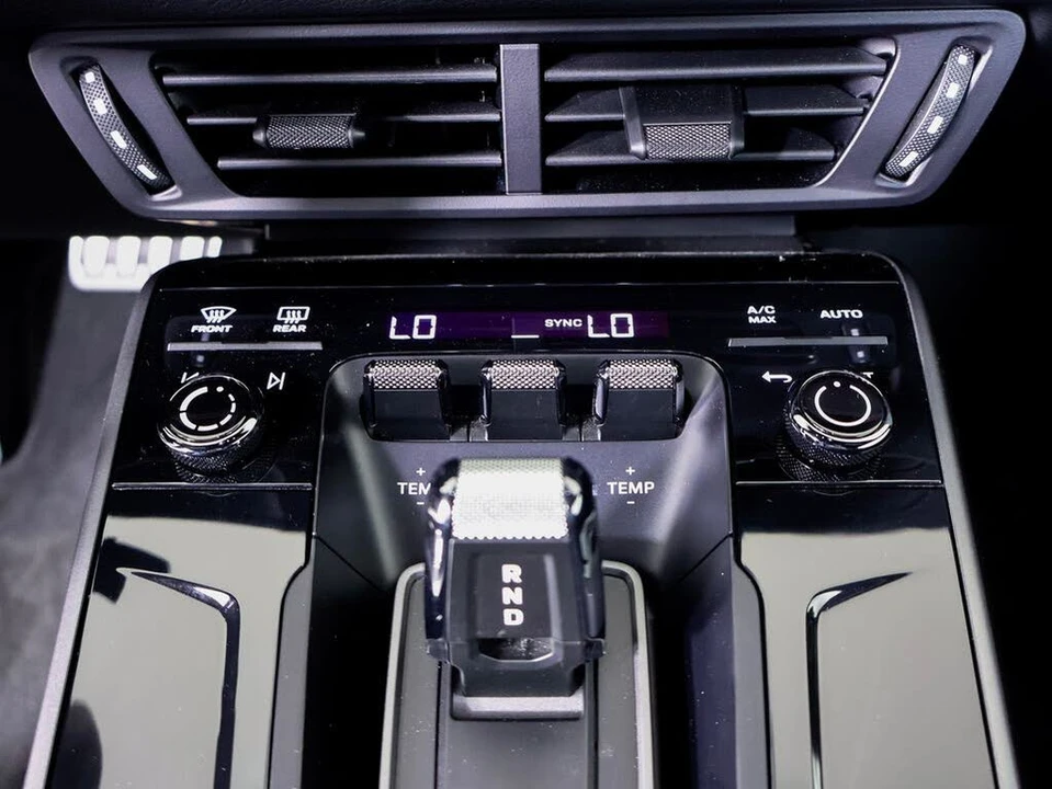 2025 Porsche 992 Carrera S - Image 15 of 28