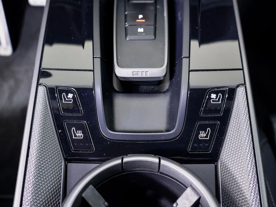 2025 Porsche 992 Carrera S - Image 16 of 28