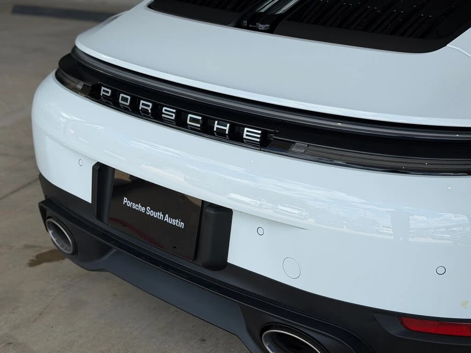 2025 Porsche 992 Carrera S - Image 17 of 31