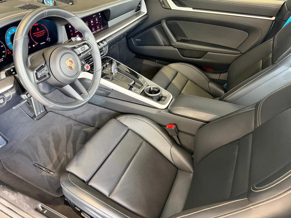 2025 Porsche 992 Carrera S - Image 4 of 31