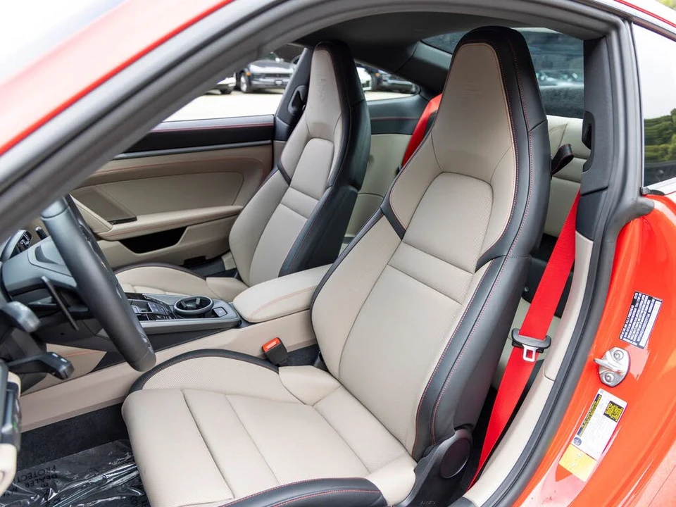 2025 Porsche 992 Carrera S - Image 5 of 31
