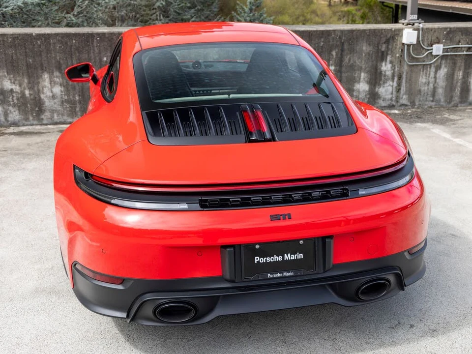 2025 Porsche 992 Carrera S - Image 22 of 31