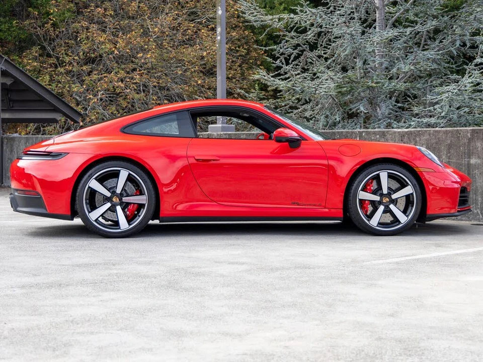 2025 Porsche 992 Carrera S - Image 12 of 31